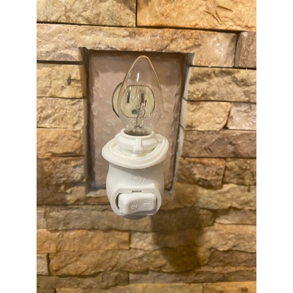 Santa Claus Plug In Night Light and Wax Melter - Picture 5 of 7